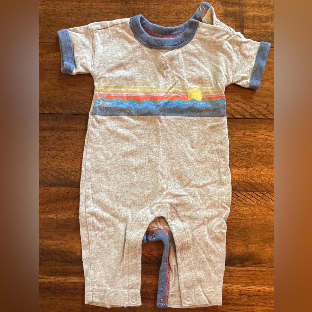 Baby Gap Romper size 0-3 months